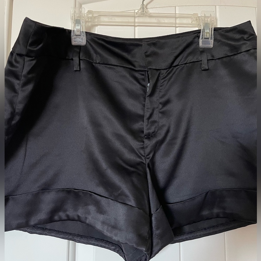 BNNW.  Allen B. By Allen Schwartz 100% Polyester dressy shorts